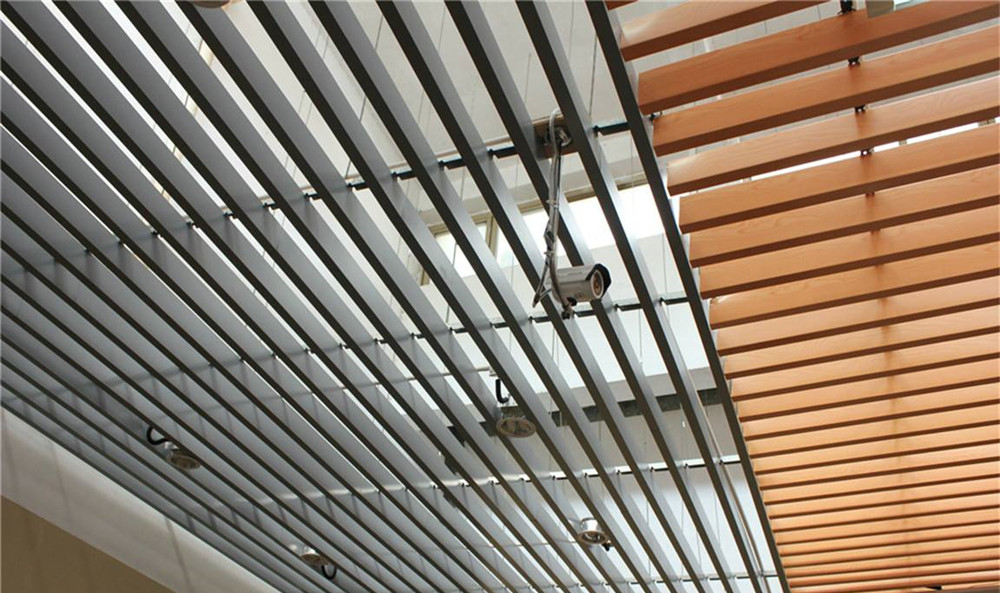 装修龙骨的全过程,装修用什么龙骨比较好