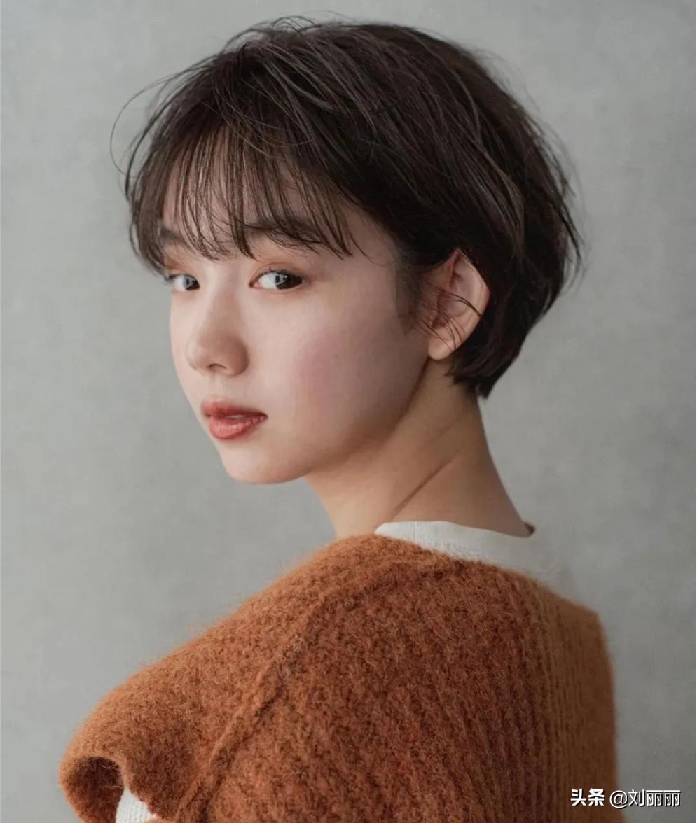 高层次修颜发型,2020修颜减龄卷发发型