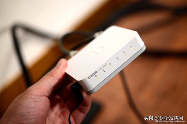 直接提升串流音乐的声音：SOtMsNH-10G网络交换器