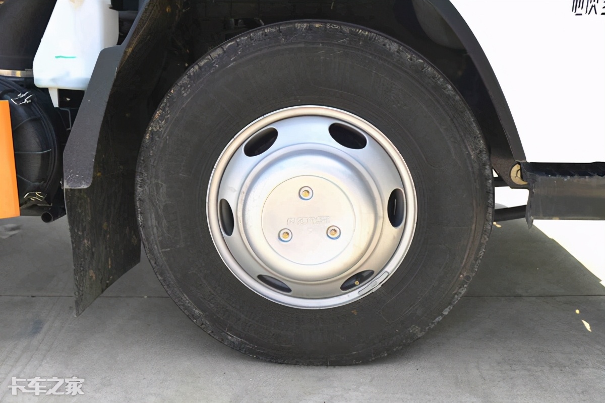 五十铃轻卡国五好还是国六好,庆铃五十铃新能源轻卡最新款