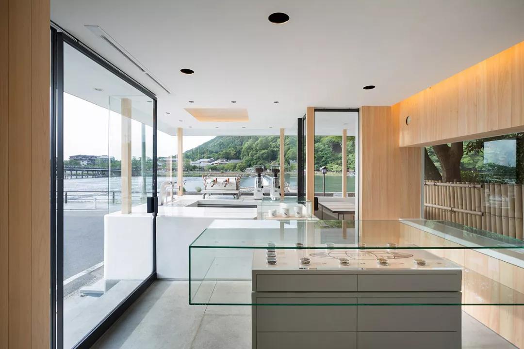 上海神秘咖啡品牌%Arabica，日本设计师青山周平、佐藤大亲自操刀