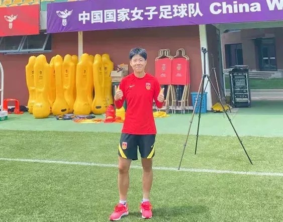 代表中国参加运动会的女性,代表中国出战的女子