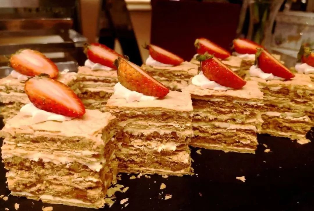 这家海鲜自助餐厅性价比超高,这家海鲜自助吃得太过瘾