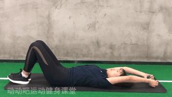 一副哑铃，让你在家也能刺激全身肌肉