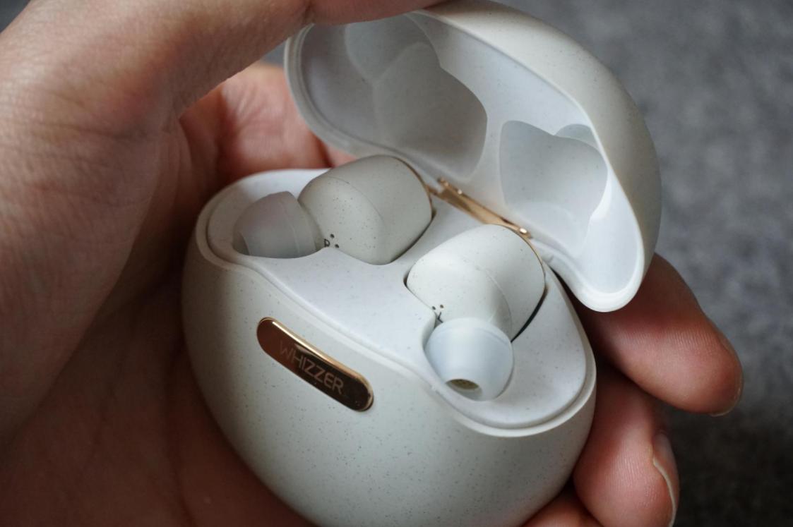 良心国货无线耳机,外观硬朗的无线耳机