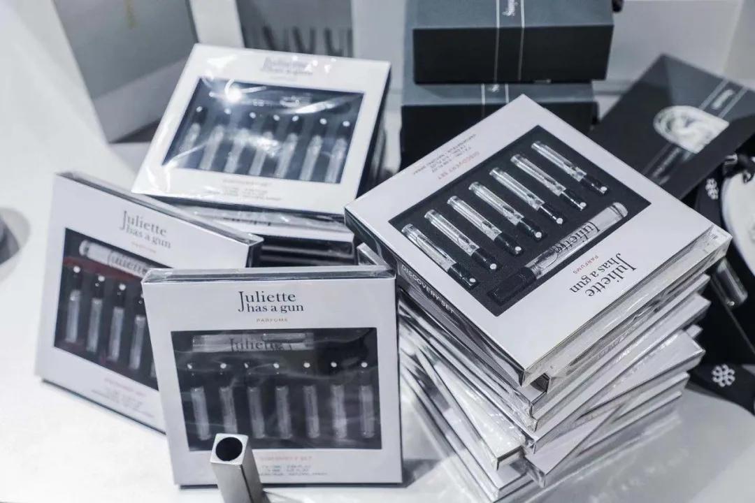 haydon黑洞深圳店装修,haydon黑洞大融城店