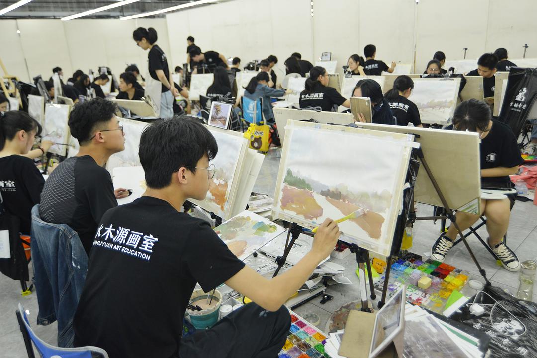 杭州老鹰画室靠谱吗,老鹰画室和水木源画室哪个好