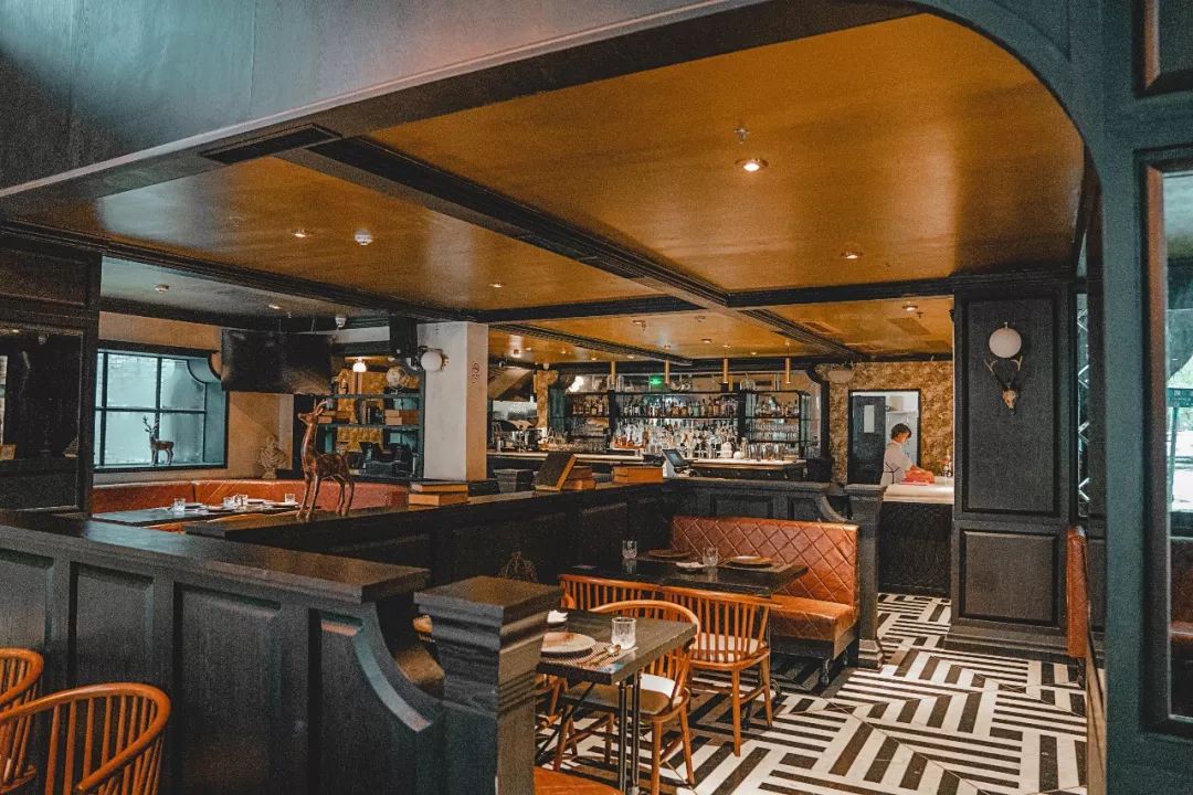 召唤佛山大胃王！足足八层高XXXXXL号大力水手汉堡，全部吃完免单