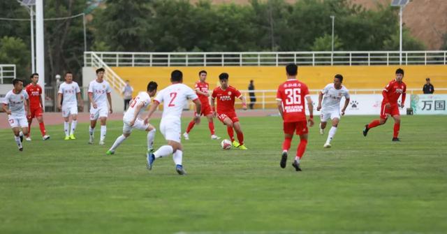 点球大战两张黄牌,两张红牌逆转