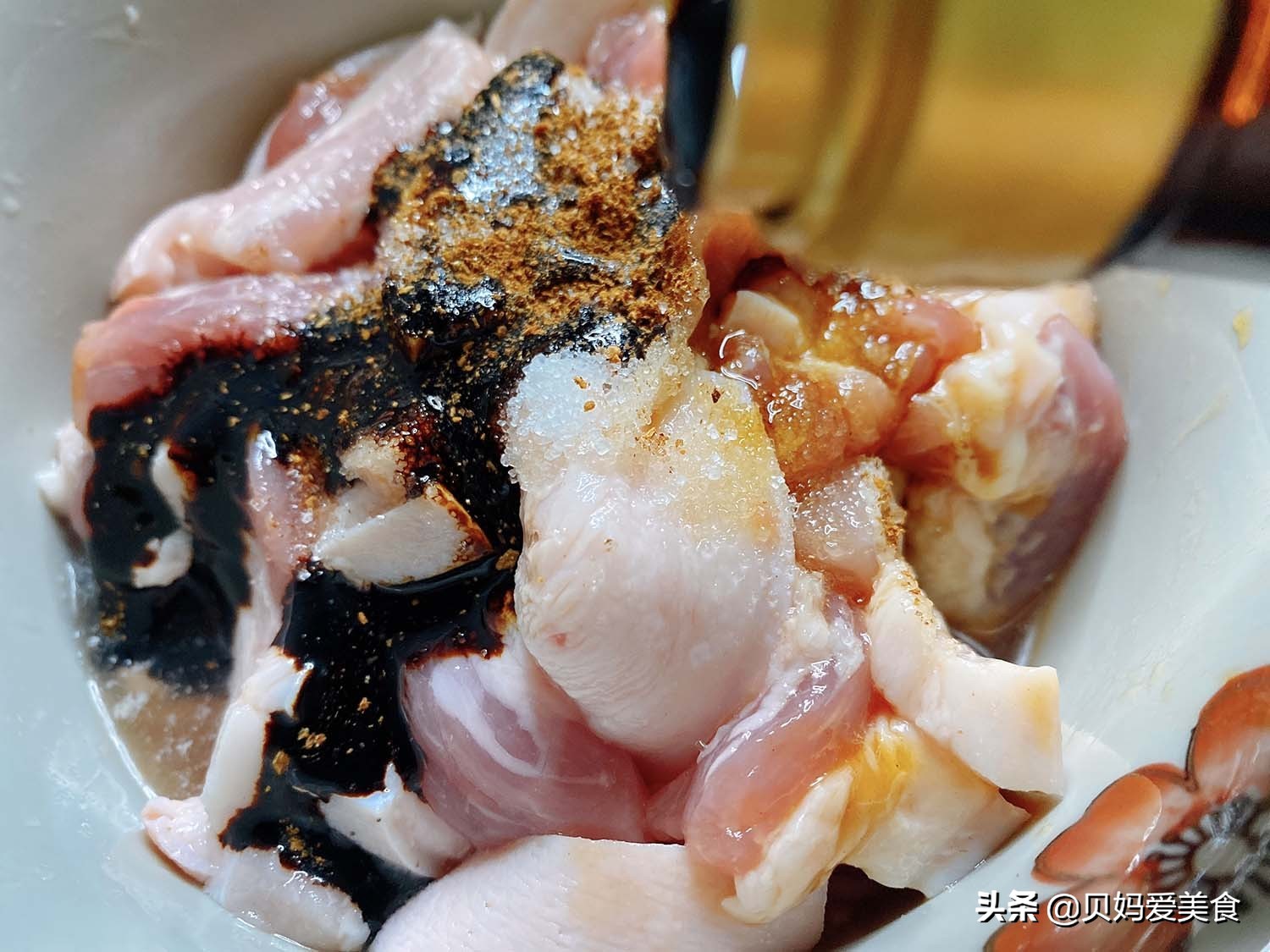 米粉蒸肉这样做真的太好吃了,怎么做软糯的米粉蒸肉