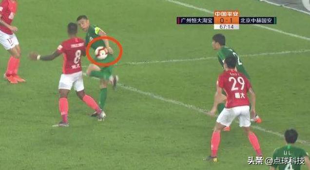 fifa史上最恶意的犯规,fifa怎么设置手球犯规