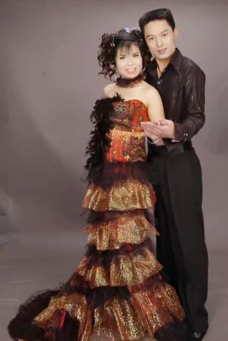 不要为我而心痛,不要再为我伤心难过