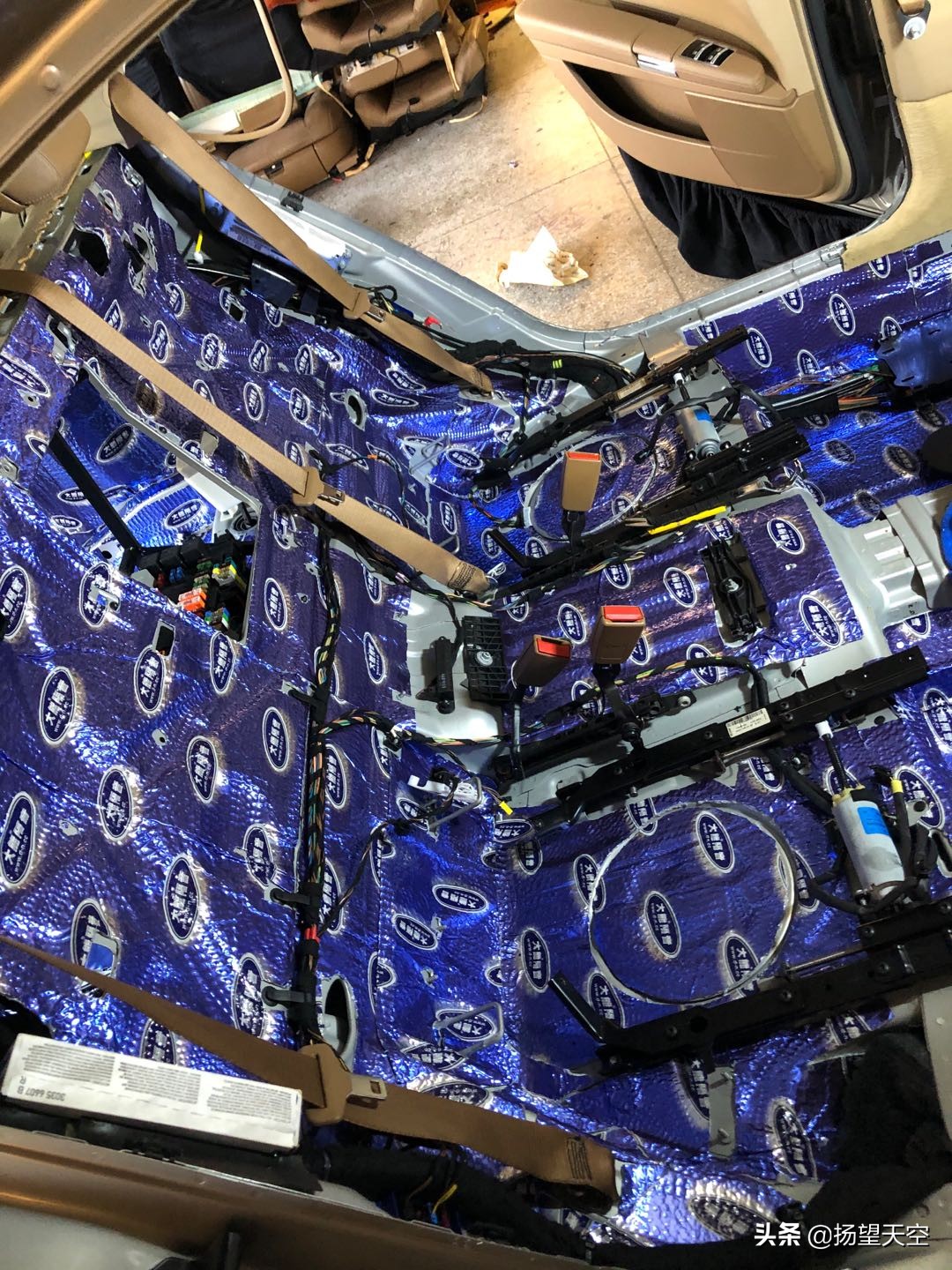 奔驰s300车内异味解决方案,奔驰w204车内异味