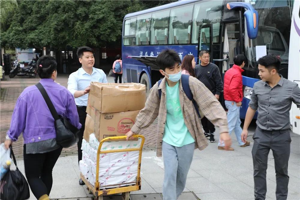 广西高职招生宣传大篷车,2020年南宁中专招生