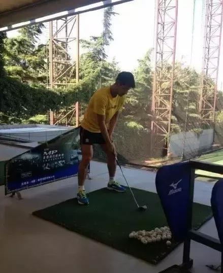 宁泽涛室内高尔夫,宁泽涛参加高尔夫中国公开赛