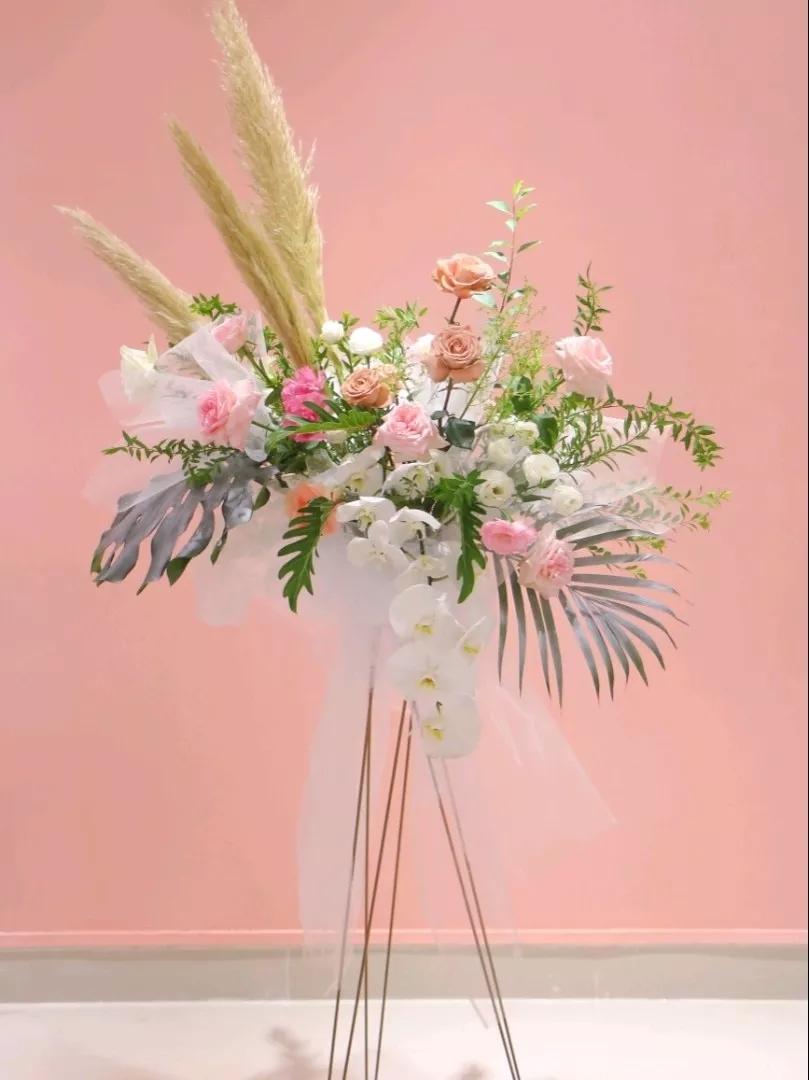 开业花篮数量和寓意,开业花篮是对开业最起码的尊重