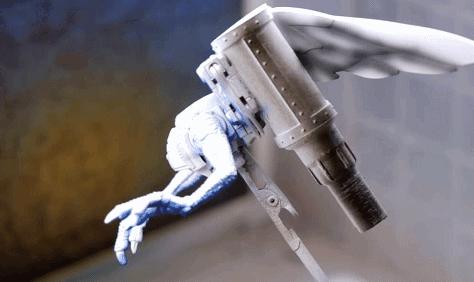 切碎可爱玩具再拼成鬼畜缝合怪，国外手工圈魔改创意大赛惊艳网友