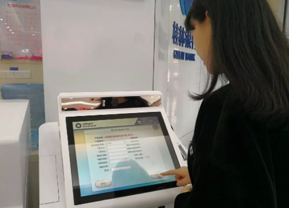 补办银行卡为什么要居委会补证明,补办银行卡为什么卡号也要改变