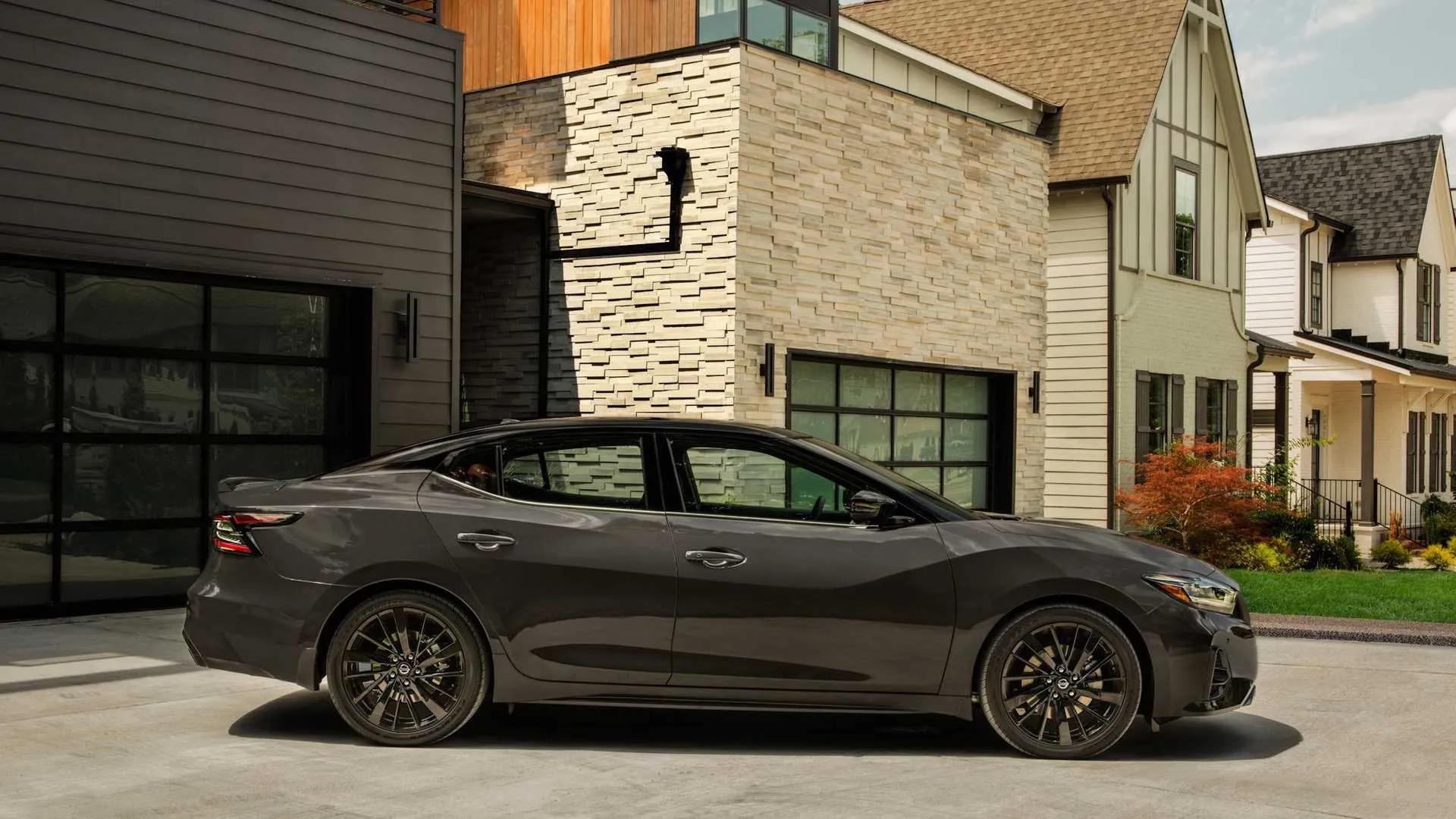 本田雅阁竞争对手,本田雅阁对标丰田凯美瑞