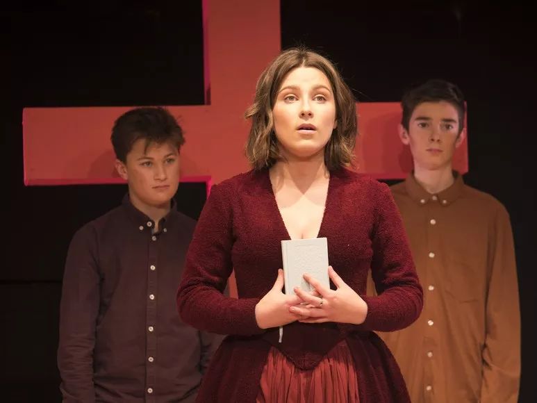 萨里郡大学,萨里郡有什么大学