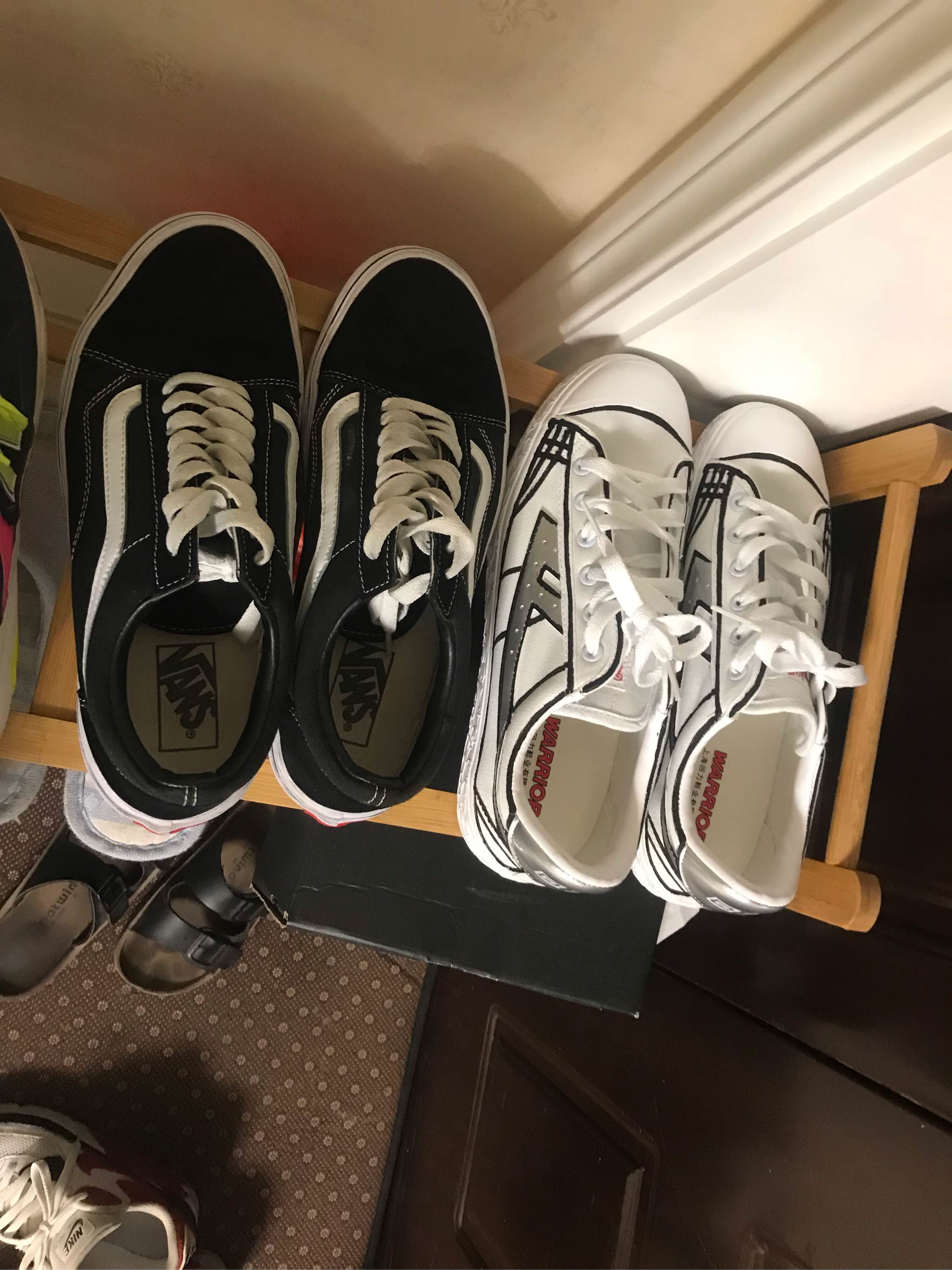 回力鞋手绘方法,回力的鞋子都是注塑的吗