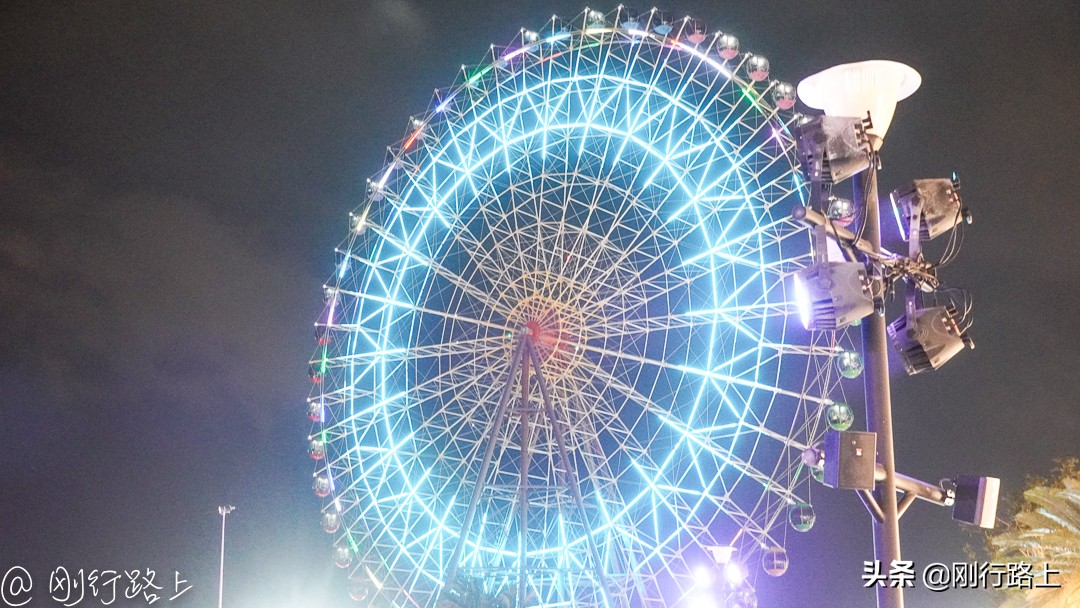 三亚之眼海昌梦幻不夜城,三亚海昌梦幻海洋不夜城网红打卡