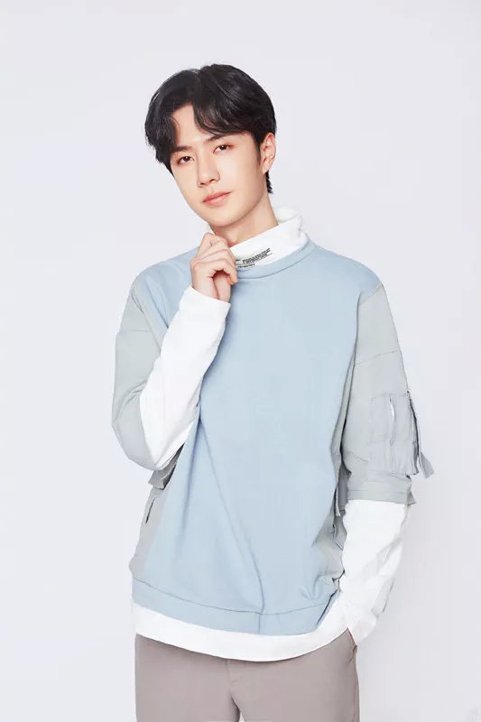 星光大赏王一博肖战粉丝battle,肖战看吴世勋和王一博battle