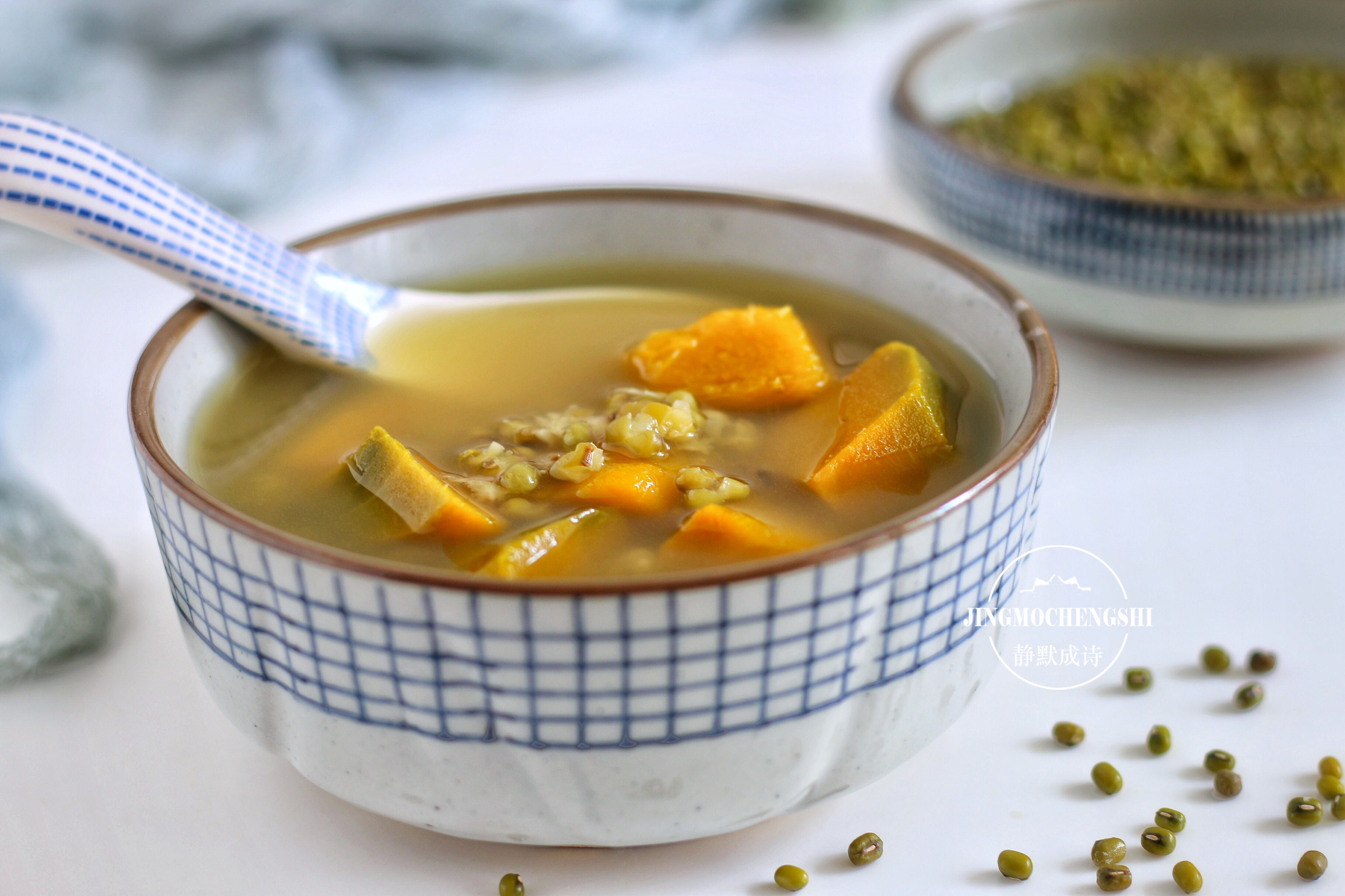 南瓜和什么炖的好吃,南瓜怎么吃好吃又简单熬粥喝