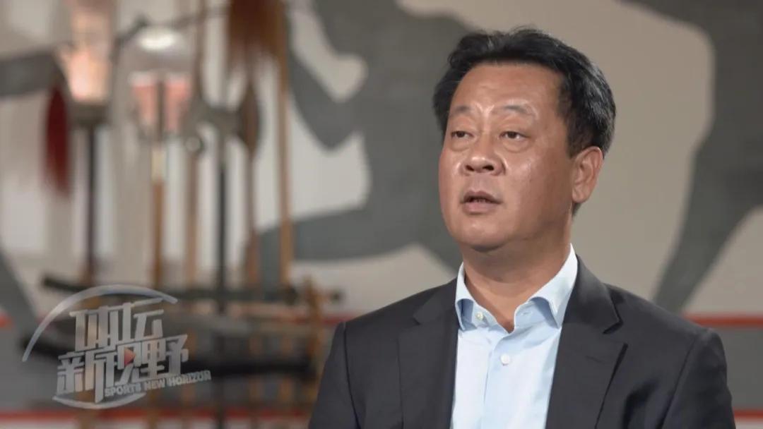 钟南山是中国抗疫贡献最大的人吗,抗疫钟南山和谁最出名