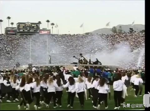 迈克尔杰克逊是世界音乐史第一人,迈克尔杰克逊被称为流行音乐之王