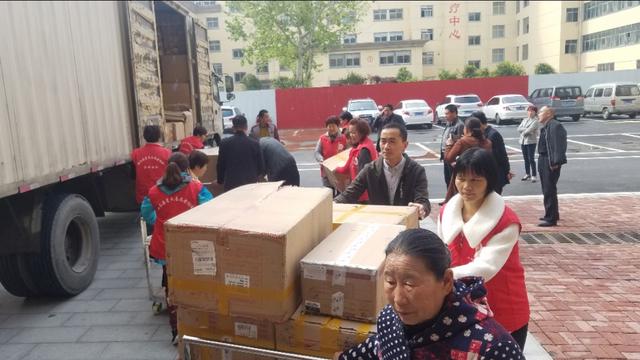 汝星火志愿者助力2019汇品万货“养老助残”大型公益捐赠活动