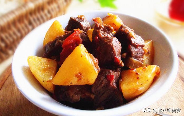 土豆炖牛肉用牛肉什么部位,土豆炖牛肉是选牛腱还是牛肉