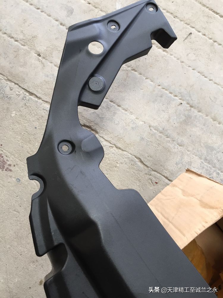 化州7哥翻新12代皇冠多少钱,11年丰田皇冠内饰翻新