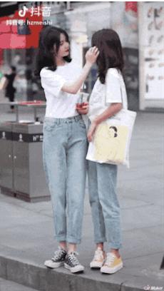 *朝特天**色的时尚街拍，你怎么看这种风尚？