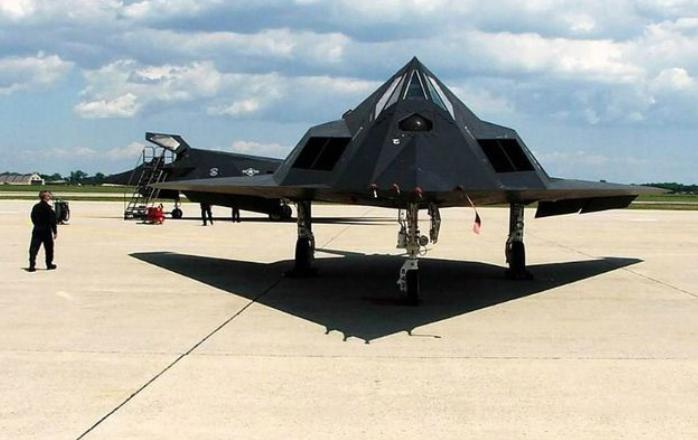 夜鹰复活,f117夜鹰飞机