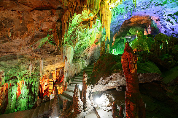 芙蓉洞5a,国家5a级景区龙洞