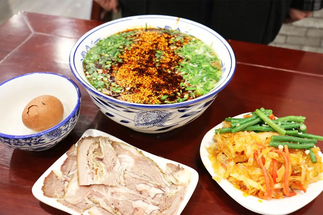正宗兰州牛肉面汤料配方,西安穆芳阁兰州纯汤牛肉面