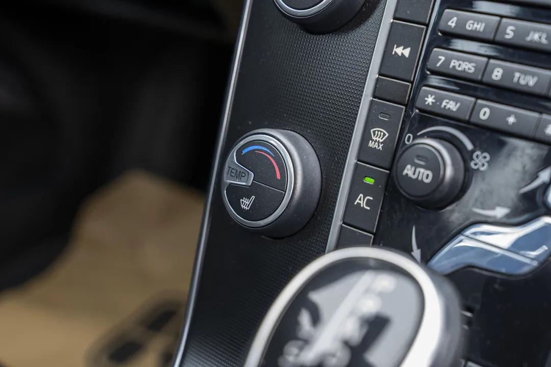 沃尔沃v60居家必备旅行神车 (沃尔沃v60鉴赏)