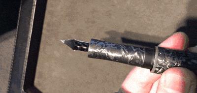 1支钢笔的价格2支中性笔的价格,1支钢笔的价格是多少元