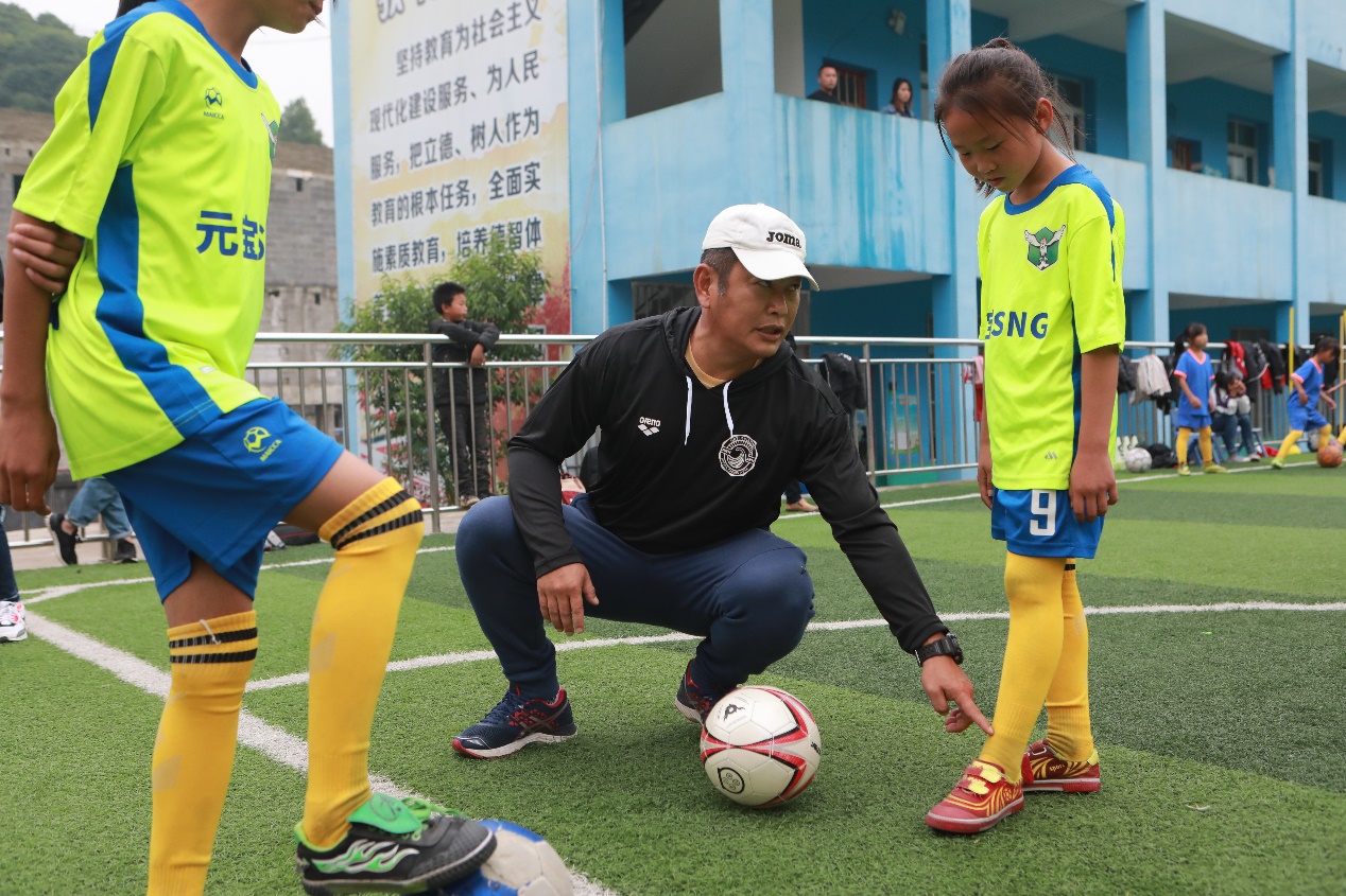 暖心的中国足球,暖心足球中国足球