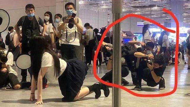 上海漫展jk事件对面视角,上海漫展jk事件拍照者是谁