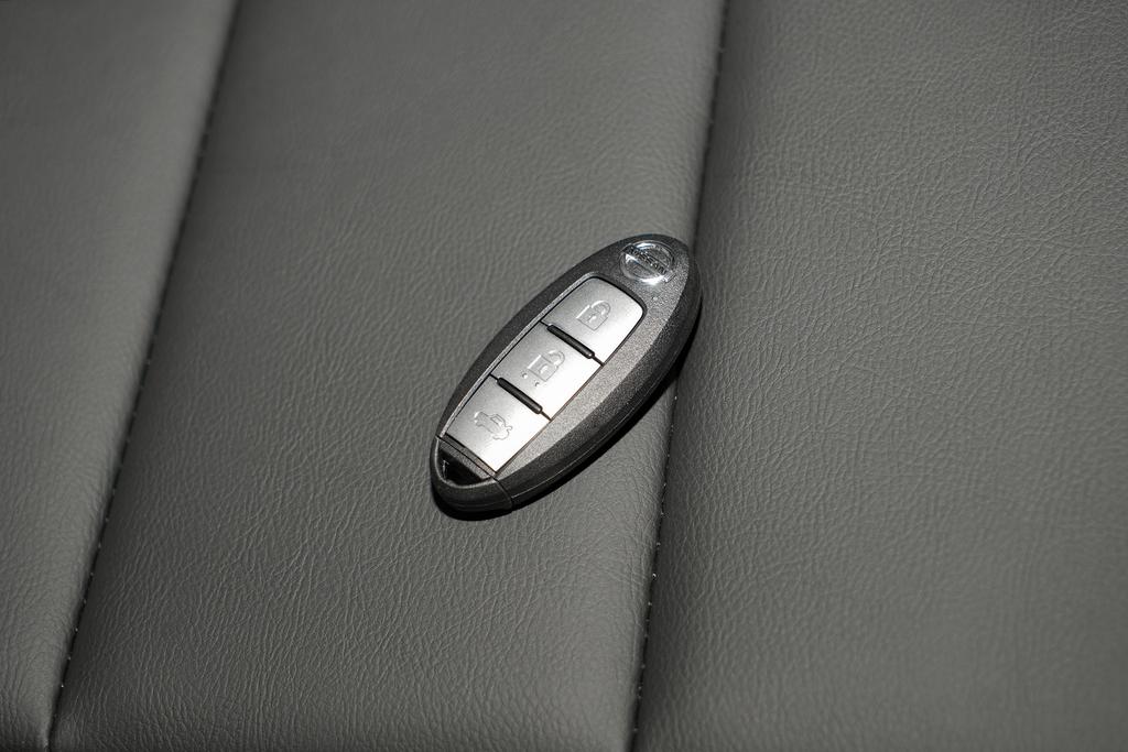 日产轩逸2010款卖了大概多少钱,2013年的日产轩逸能卖多少钱一台