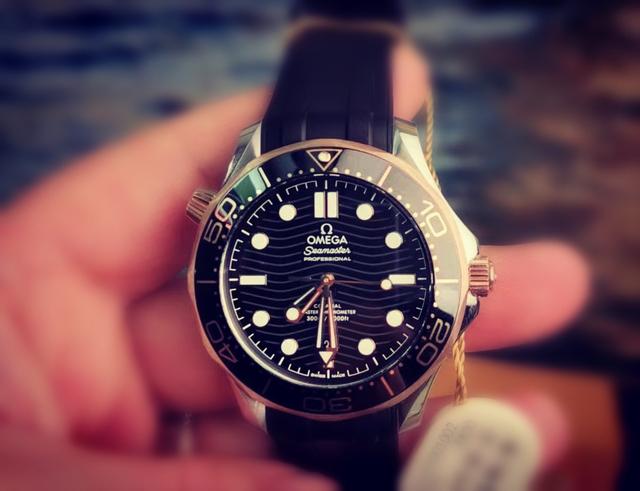 欧米茄海马100玫瑰金男表,欧米茄海马300sedna18k