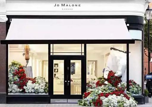 比撞衫更尴尬的是什么,比撞衫更尴尬的是撞车