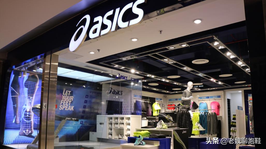 跑鞋是亚瑟士好还是耐克好,亚瑟士跟耐克哪个跑鞋好
