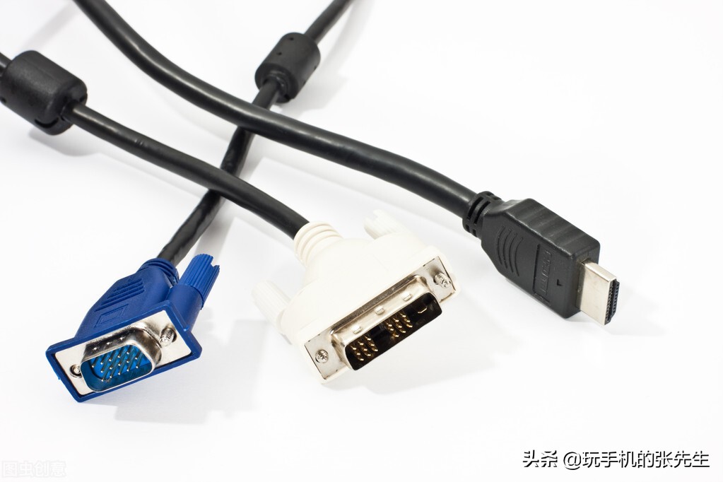 电脑显示器无信号重启一下又正常,电脑挪了个位置显示器显示无信号