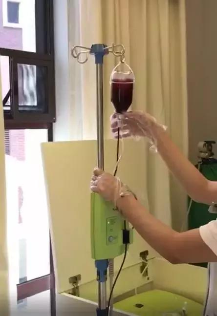 减肥出大事!用了网上爆红的方法,23岁姑娘紧急“换肝”捡回一条命