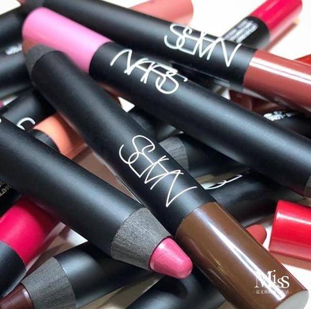 素颜也能涂的爆款口红,素颜都能用的口红