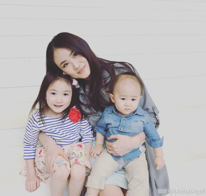 纽约州长和主持人吵架视频,纽约州长对战主播