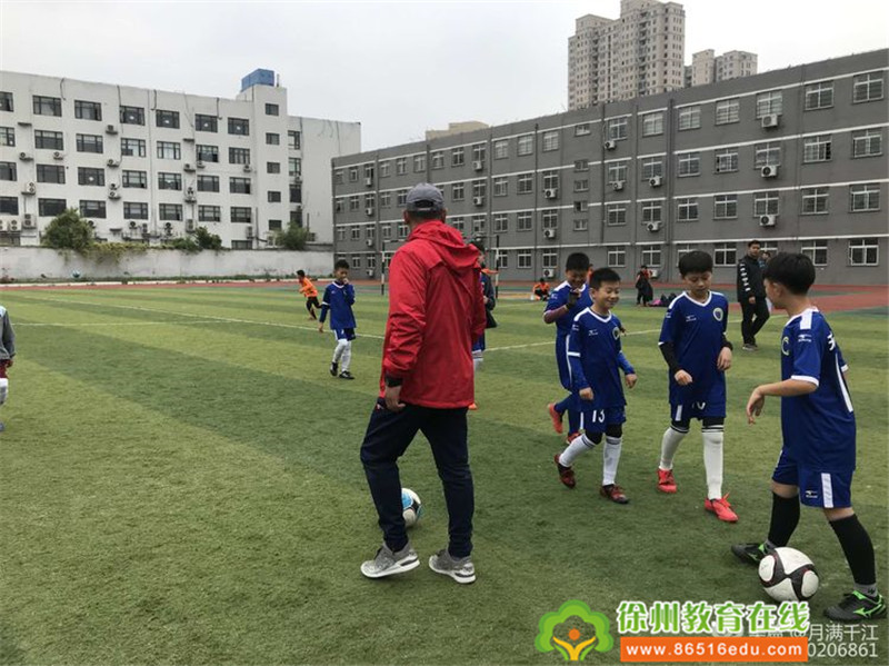 2021区长杯中泰小学足球比赛视频,2019年市长杯足球比赛小学